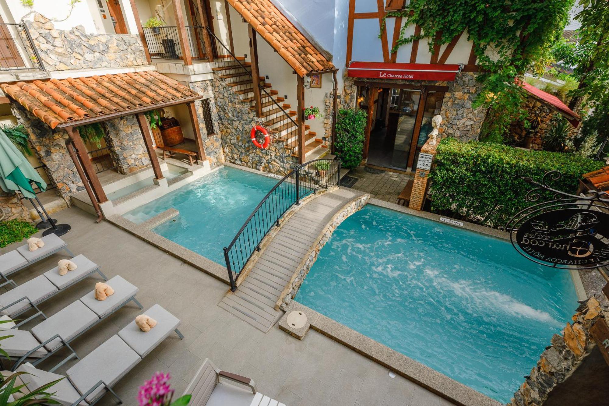 Hotel Le Charcoa 4*