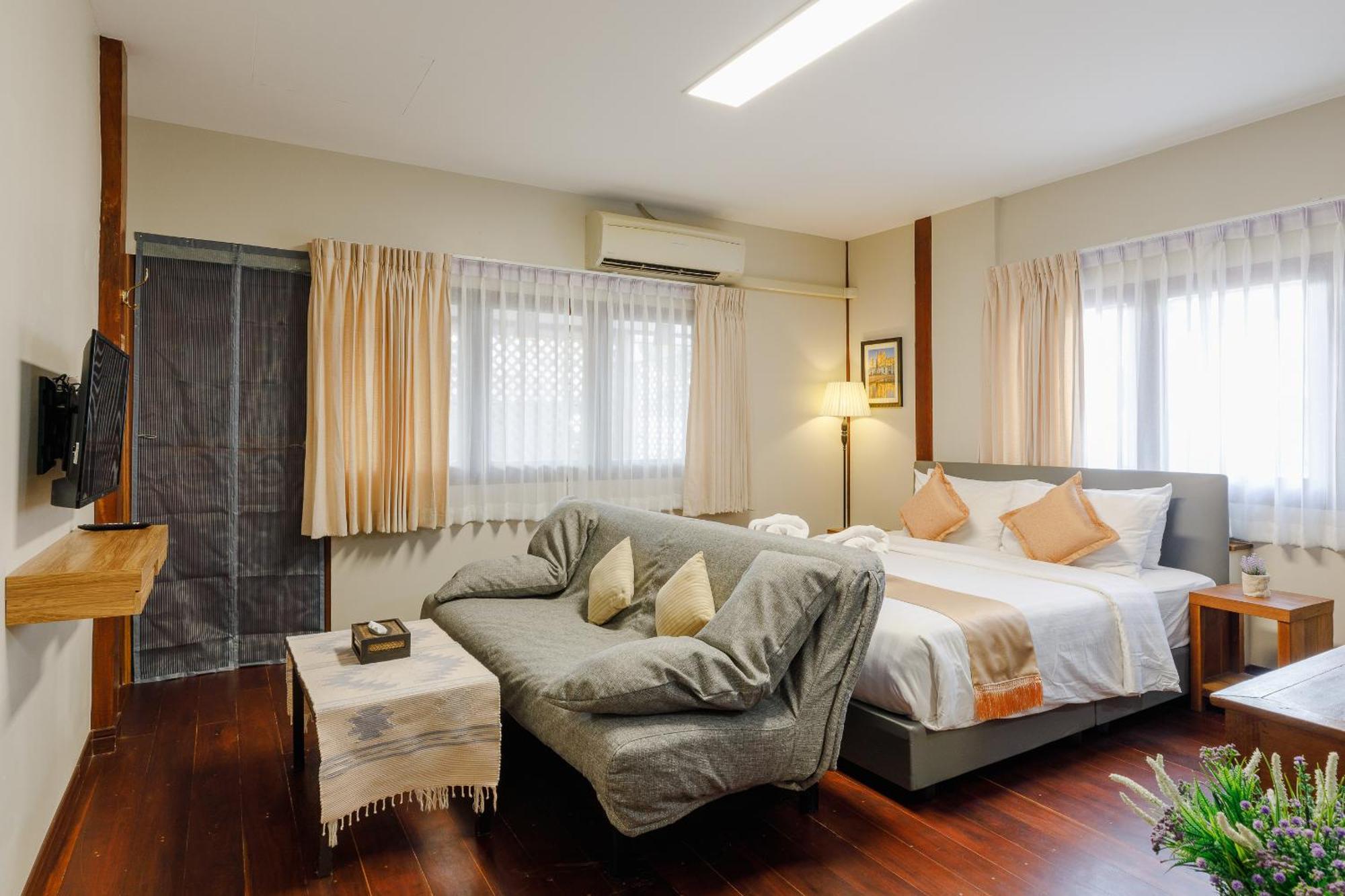 Hotel Le Charcoa Chiang Mai